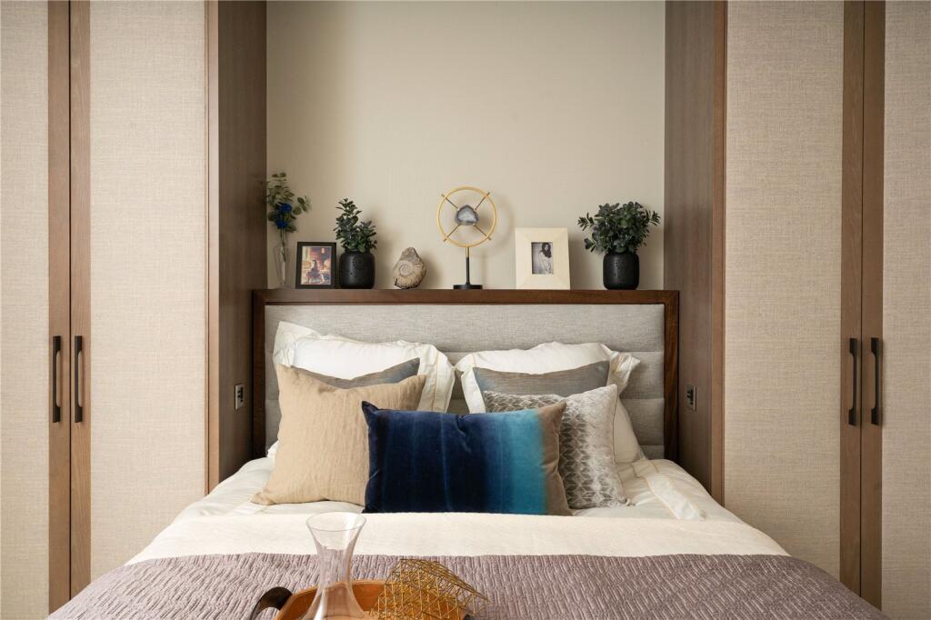 3 bedroom apartment for sale in Pont Street, Belgravia, London, SW1X